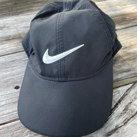 Nike Accessories - Nike hat